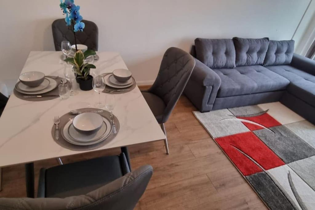 Gottersea 1 Bedroom Flat In Battersea 70 Mq London Exteriör bild