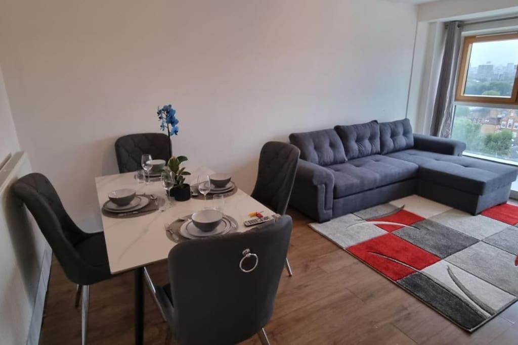 Gottersea 1 Bedroom Flat In Battersea 70 Mq London Exteriör bild